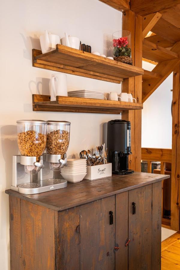 Maison Napoleon B&B Mont-Tremblant Buitenkant foto